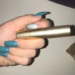 TOO FACED LA CREME LIPSTICK IN “juicy melons”